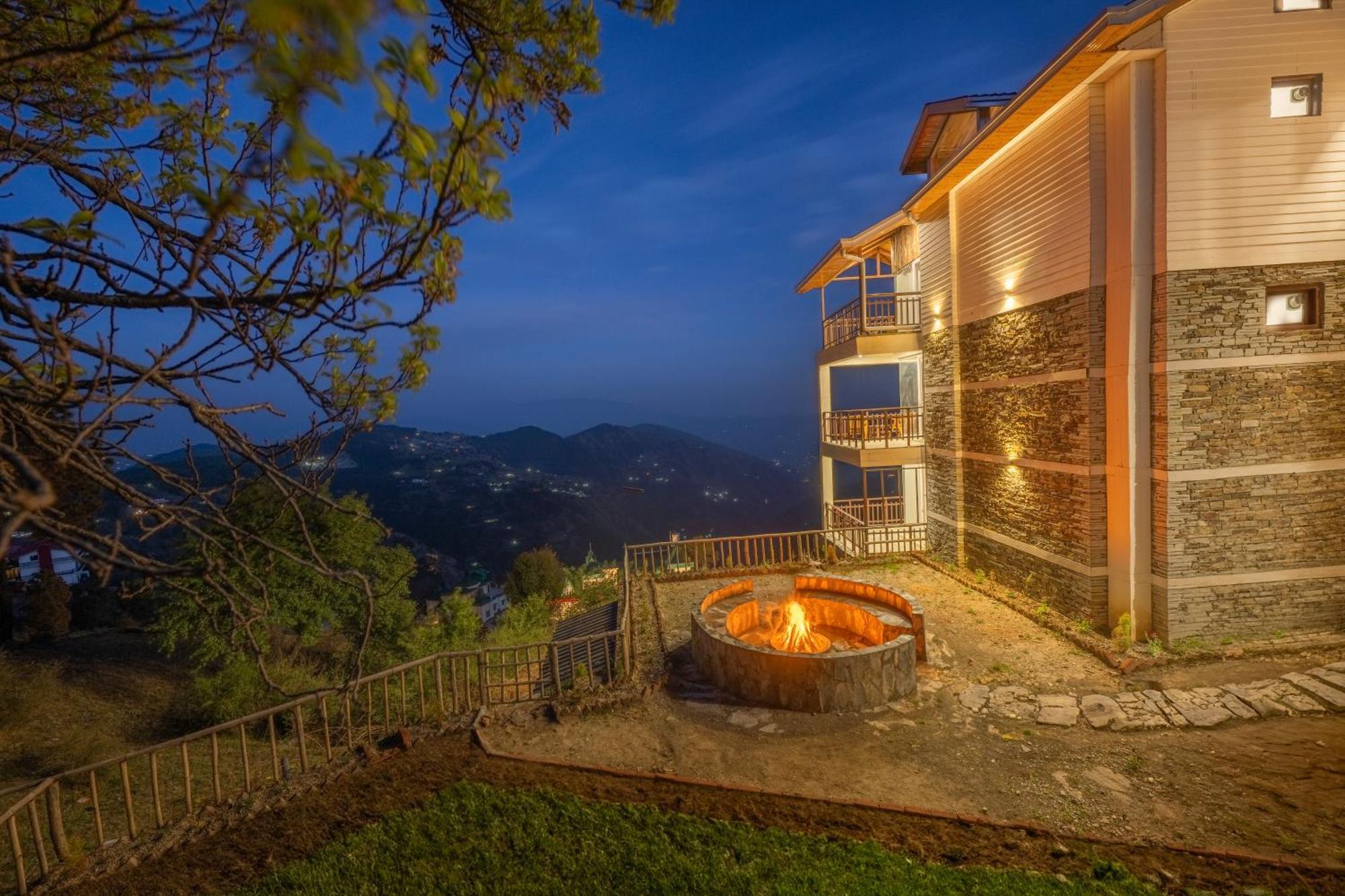 Hotel Wood Winds - A Best Valley View Hotel Shimla Exterior photo