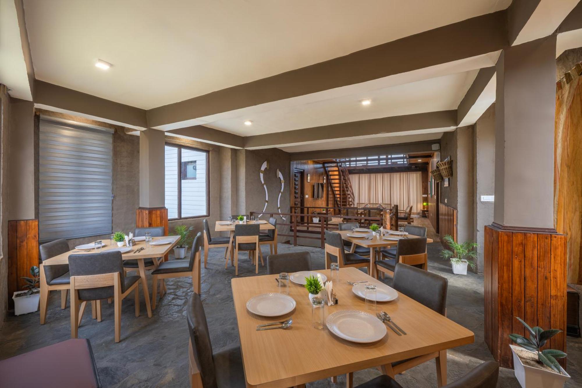Hotel Wood Winds - A Best Valley View Hotel Shimla Exterior photo